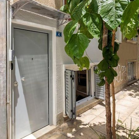 Hilton Area Brand New Comfortable Apartment Athen Exterior foto