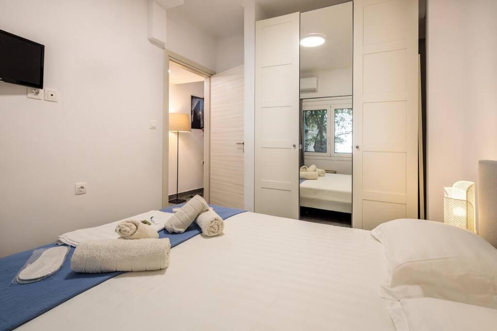 Hilton Area Brand New Comfortable Apartment Athen Exterior foto